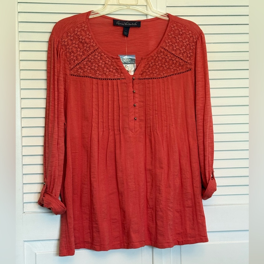 Gloria Vanderbilt Ladies Rose Colored Lace Accented Henley-like Knit Shirt L-NWT